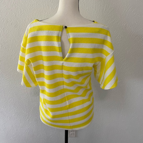 Ruffle Bell Sleeve yellow and white top - Picture 3 of 4